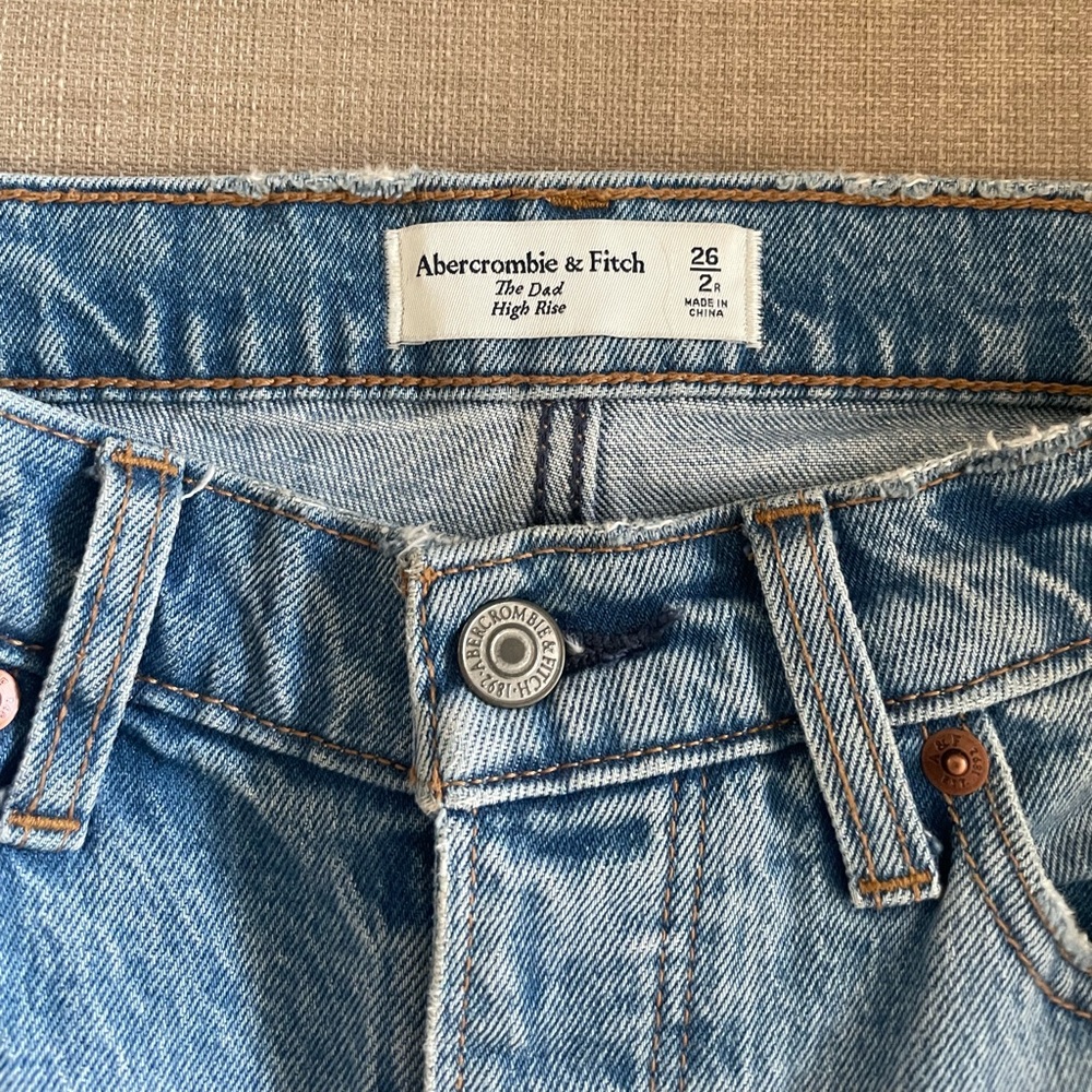 Abercrombie High Rise Dad Jeans - Picture 2 of 9